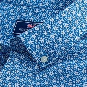 Vineyard Vines Classic Mini Floral Murray Shirt- L